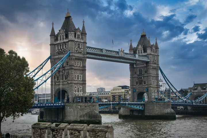 Londra
